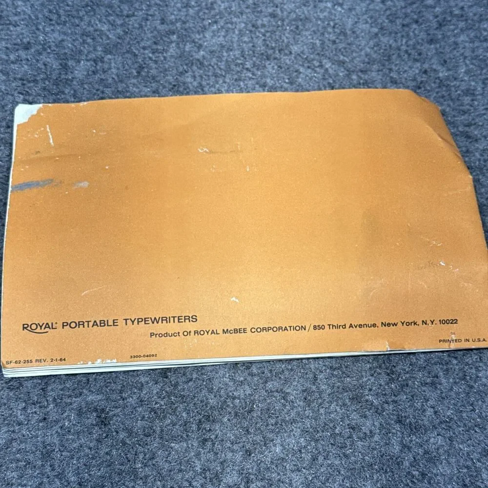 User Instruction Manual for a Royal Safari‎ Typewriter